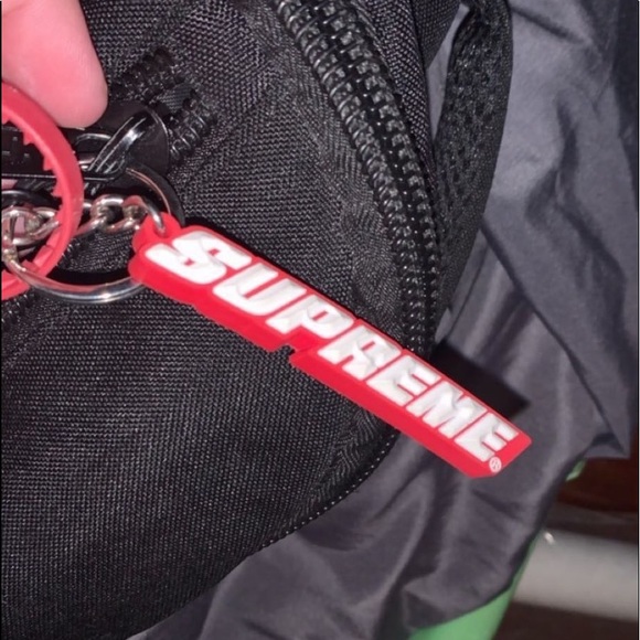 Supreme Other - Supreme SS18 Bevel Logo Key Chain